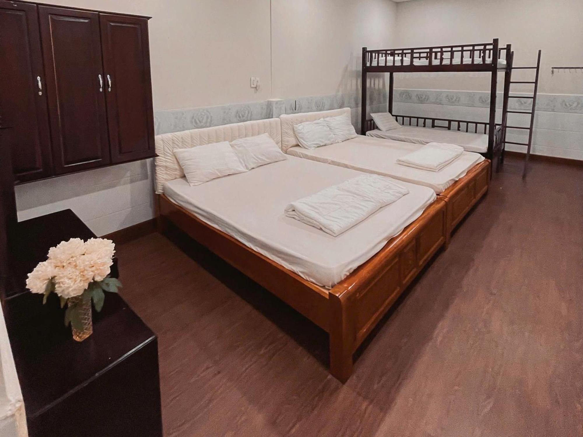 Motel Cason Чау Док Екстериор снимка